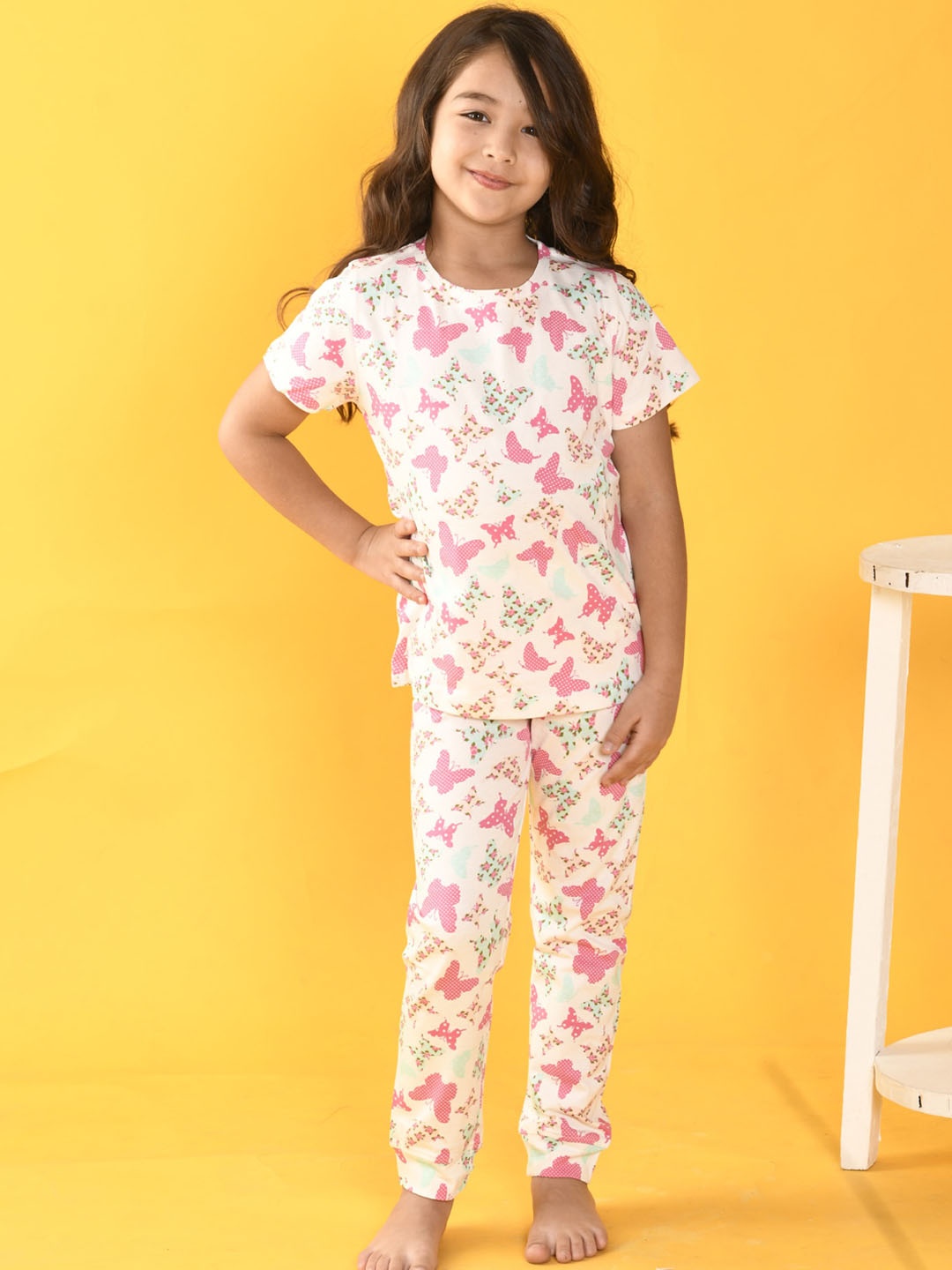 

Anthrilo Girls White & Pink Printed Night suit