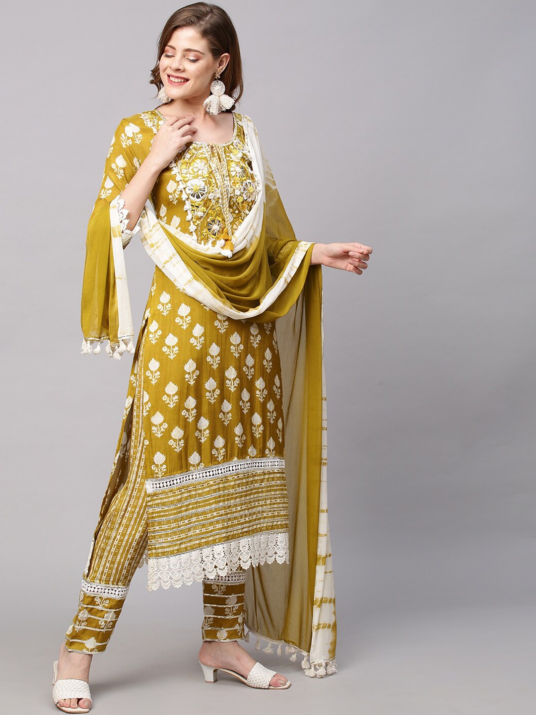 

FASHOR Women Olive Green Ethnic Motifs Embroidered Kurta with Trousers & Dupatta