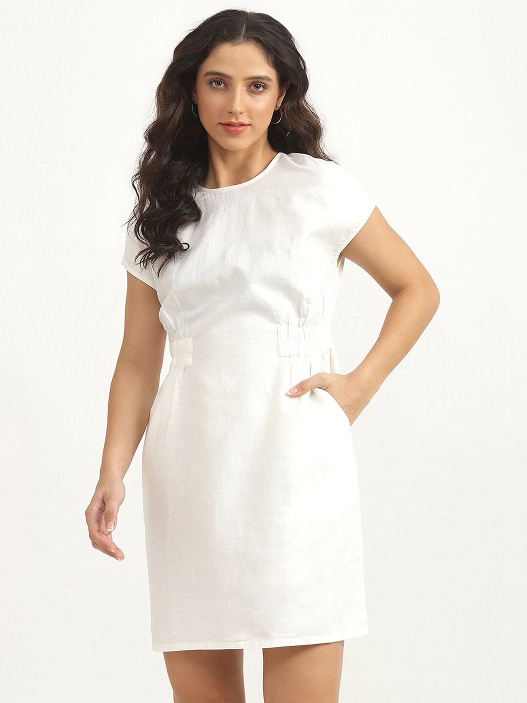 

United Colors of Benetton White Solid Extended Sleeves Sheath Dress