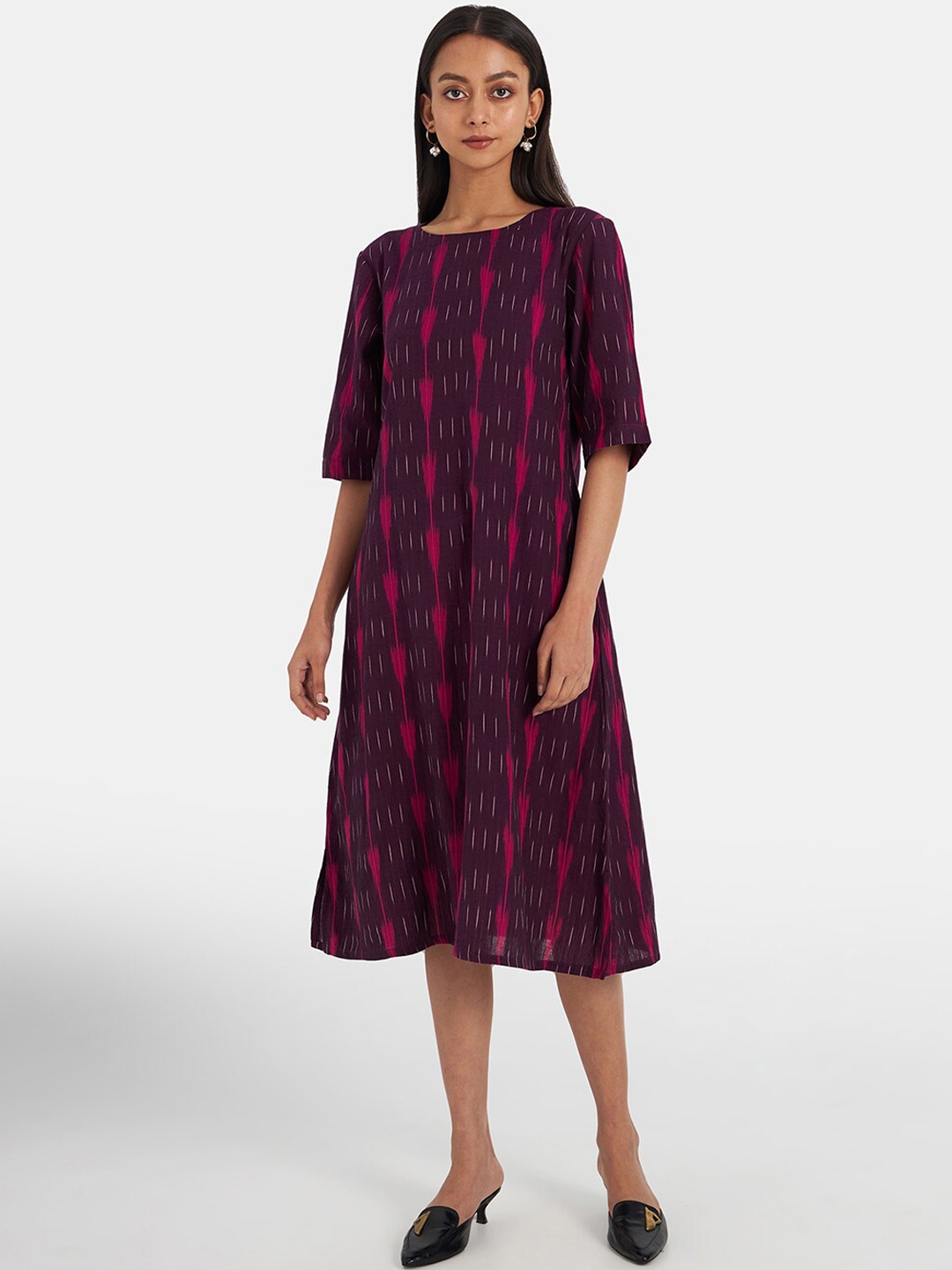 

Suta Women Purple Self Design Fit & Flare Ethnic Dress