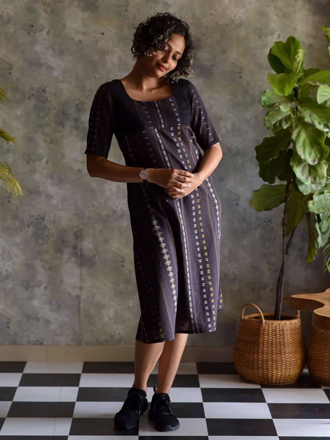 

Suta Women Brown Geometric Printed A-Line Dress