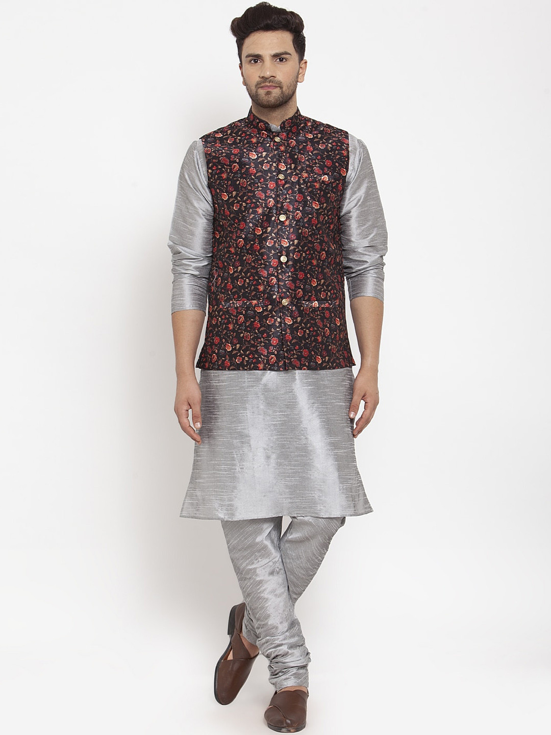 

KRAFT INDIA Men Kurta with Churidar & Printed Nehru Jacket, Silver