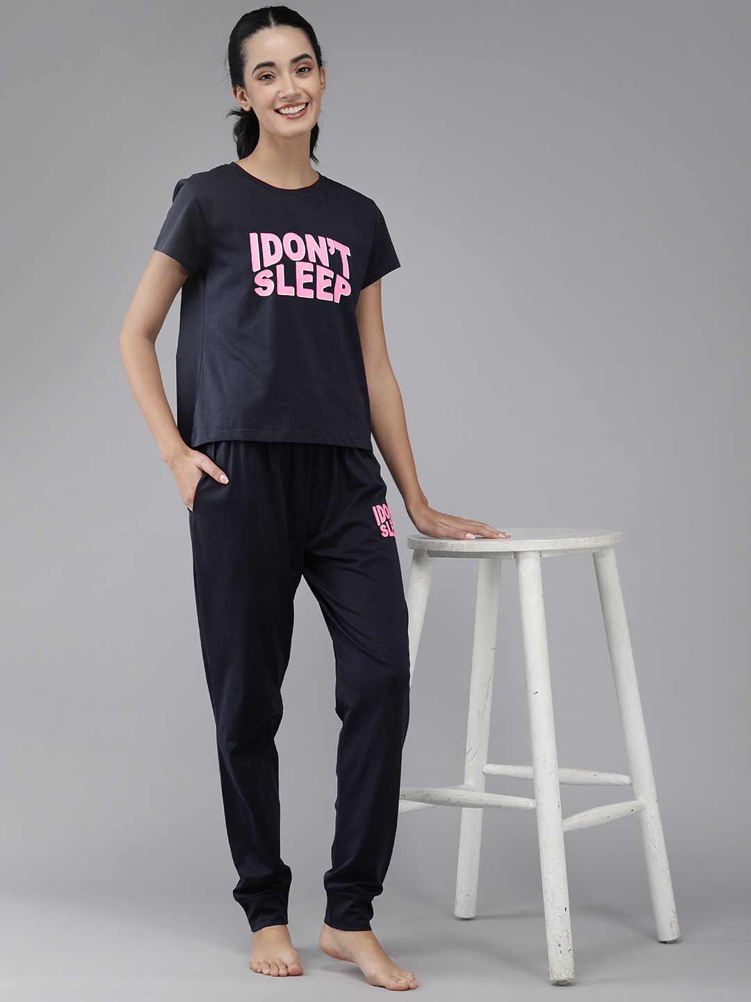 

Zeyo Women Navy Blue & Pink Printed Night suit