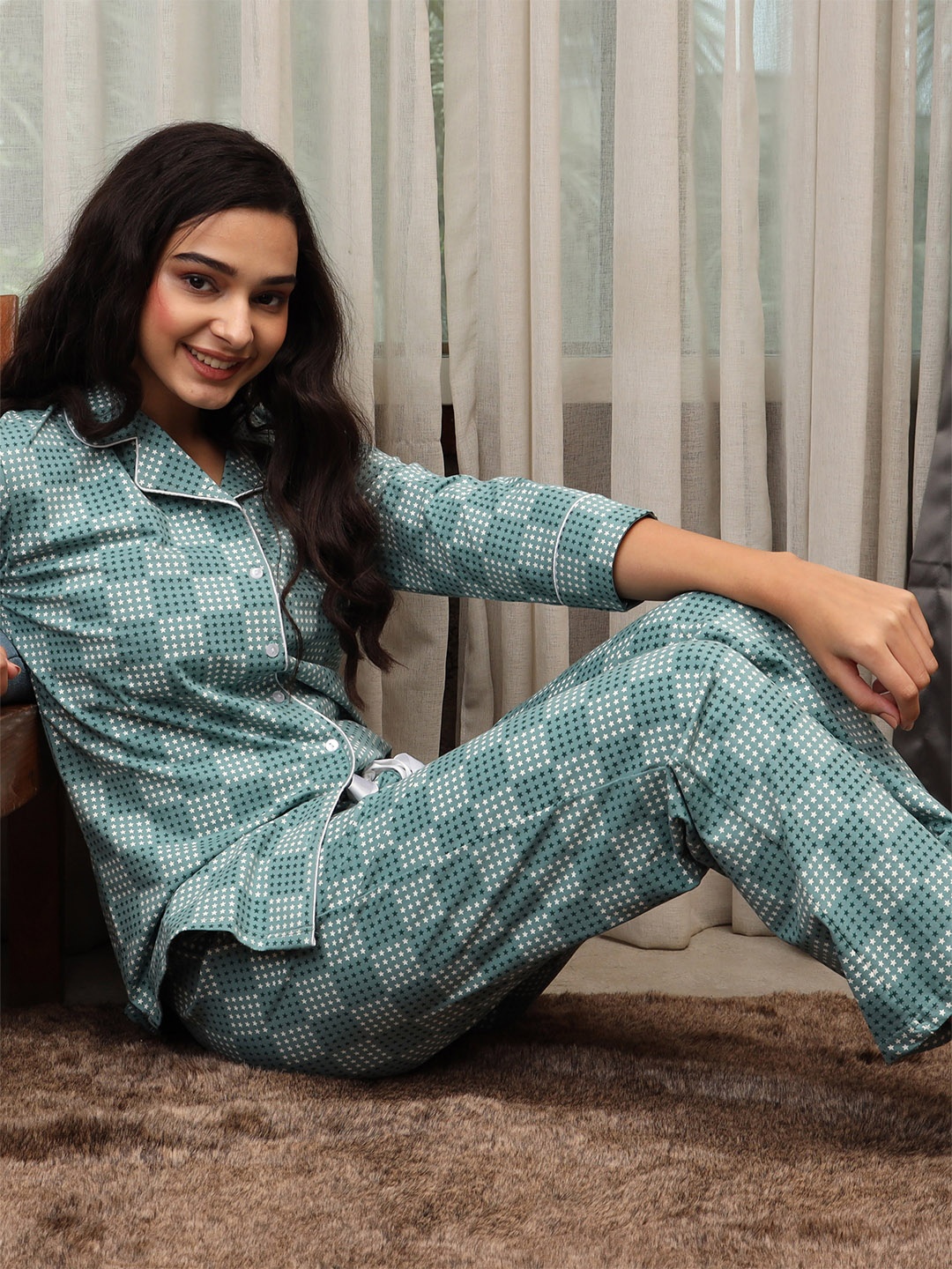 

Zeyo Women Green & White Printed Night suit