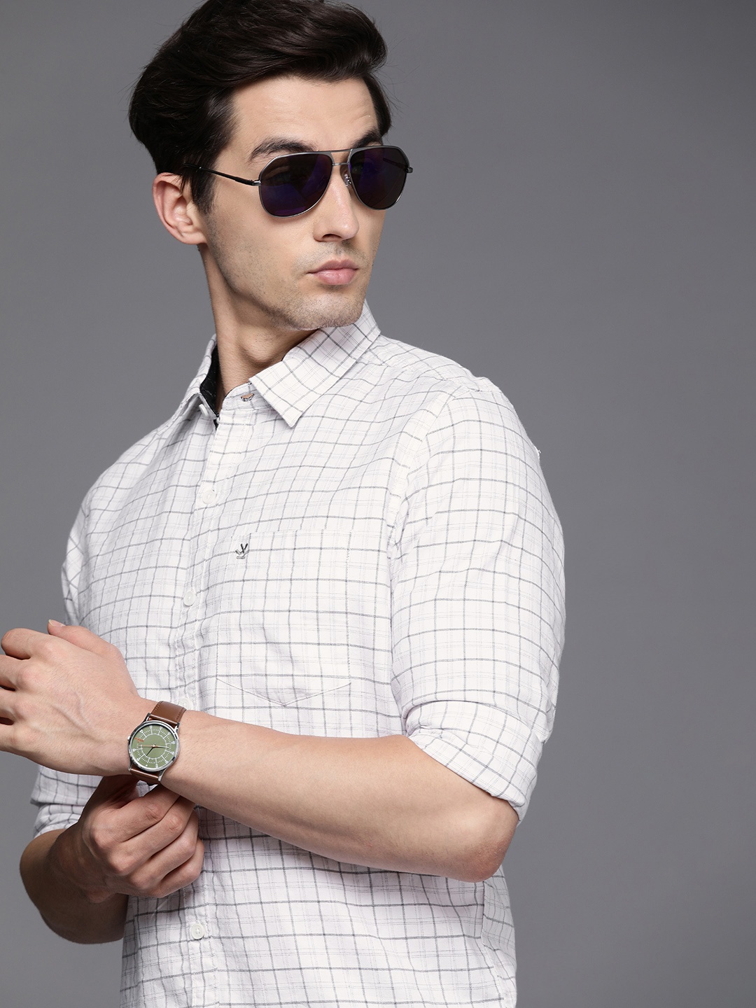 

WROGN Men White & Black Tartan Checks Slim Fit Pure Cotton Casual Shirt