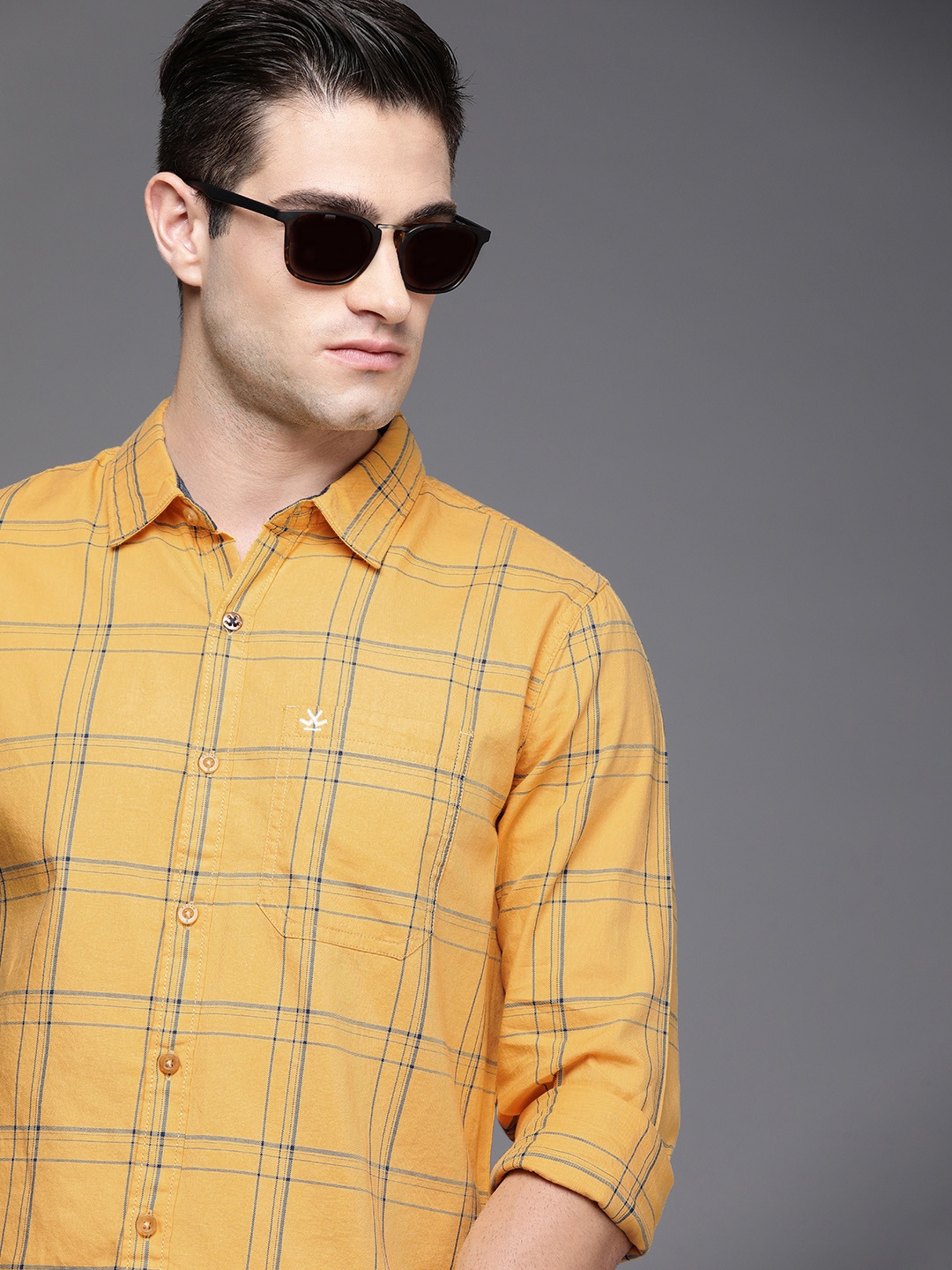 

WROGN Men Yellow Slim Fit Checked Casual Shirt
