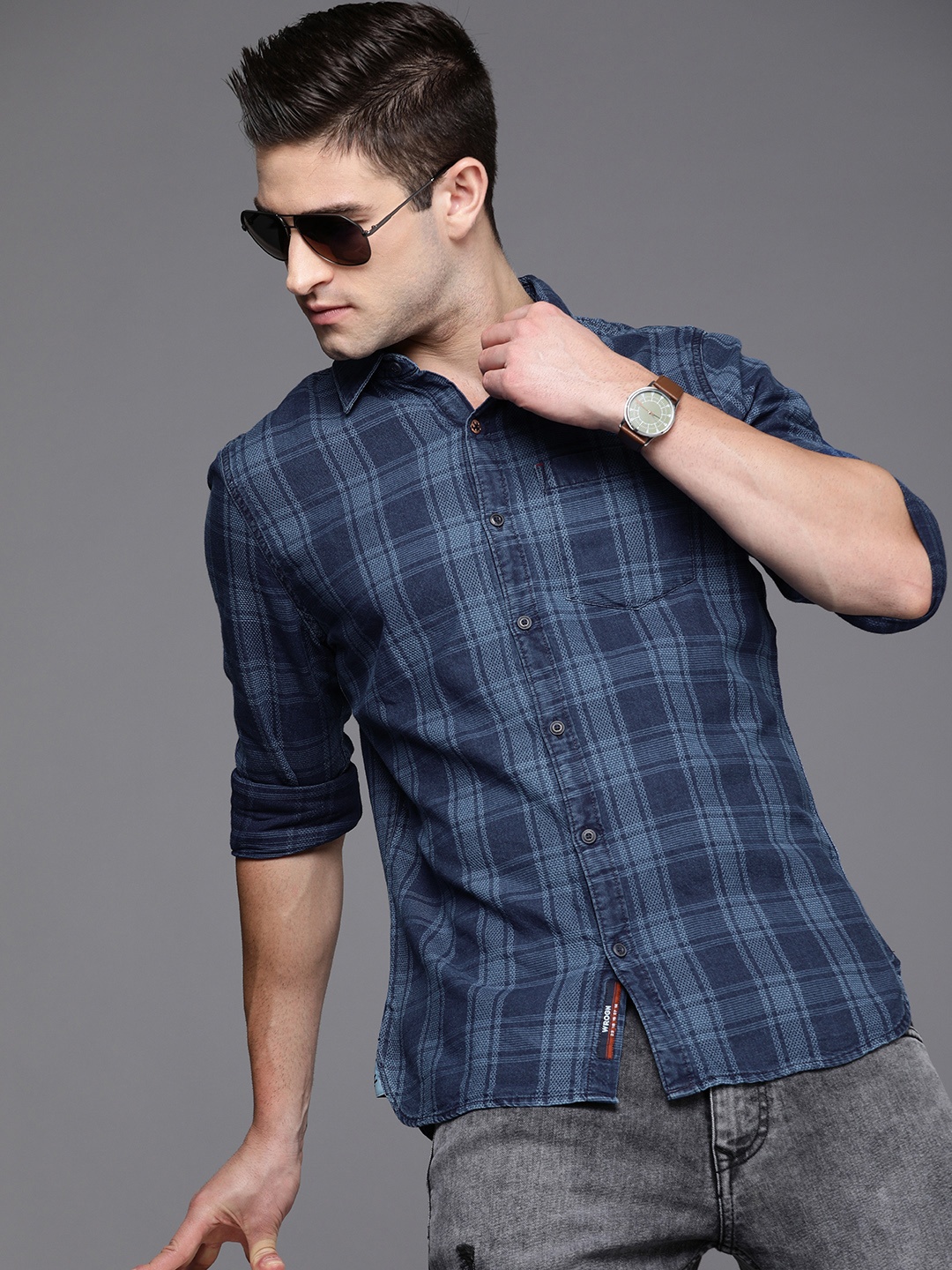 

WROGN Men Blue Slim Fit Checked Casual Shirt