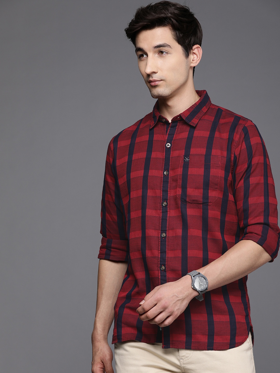 

WROGN Men Red Slim Fit Checked Casual Shirt