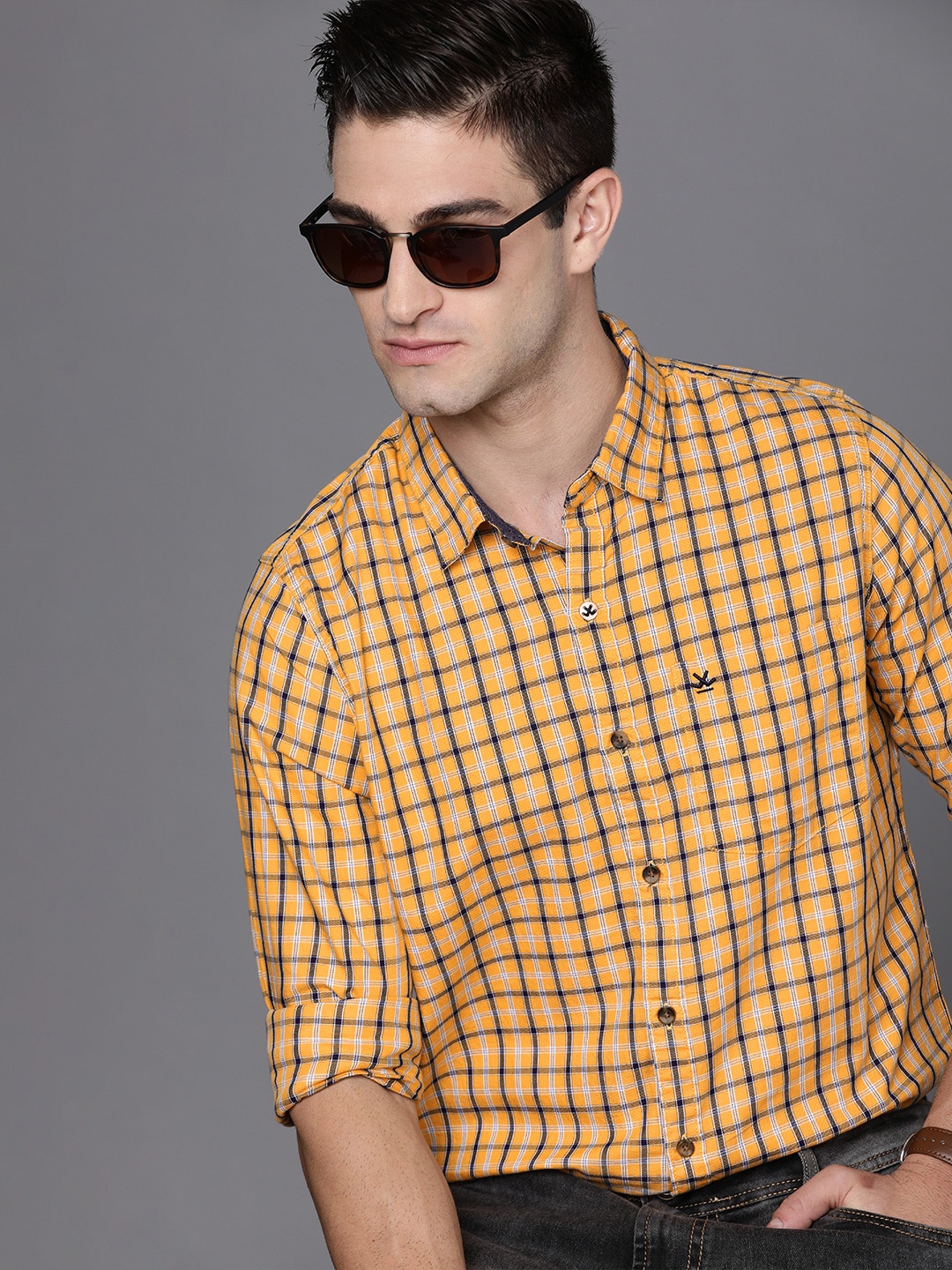 

WROGN Men Yellow Slim Fit Checked Casual Shirt
