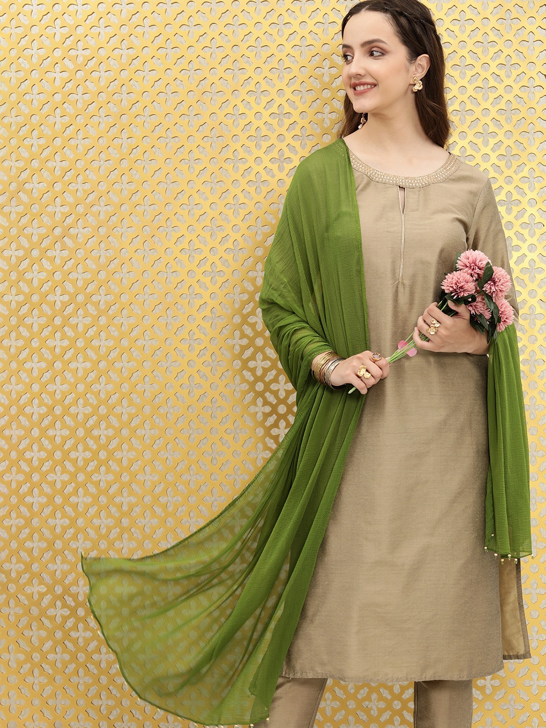 

Ode by House of Pataudi Green Solid Rozana Pure Cotton Dupatta