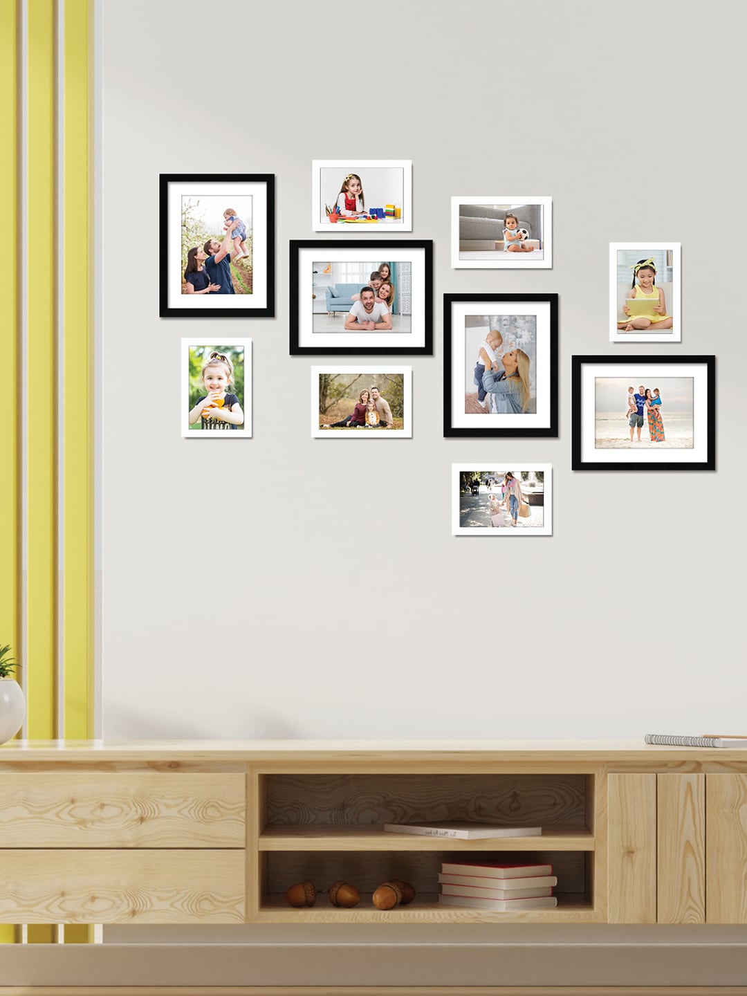 

RANDOM Set Of 10 Black & White Solid Individual Photo Frames