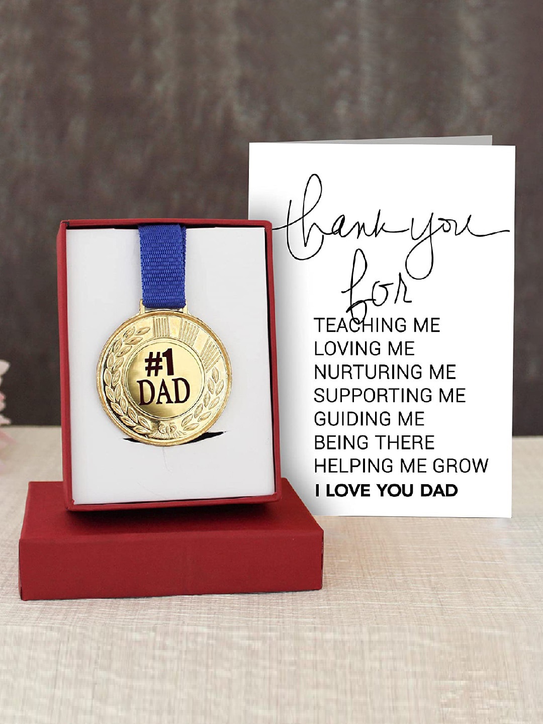 

TIED RIBBONS White & Gold-Toned Fathers Day Gift Golden Medal with Greeting Card