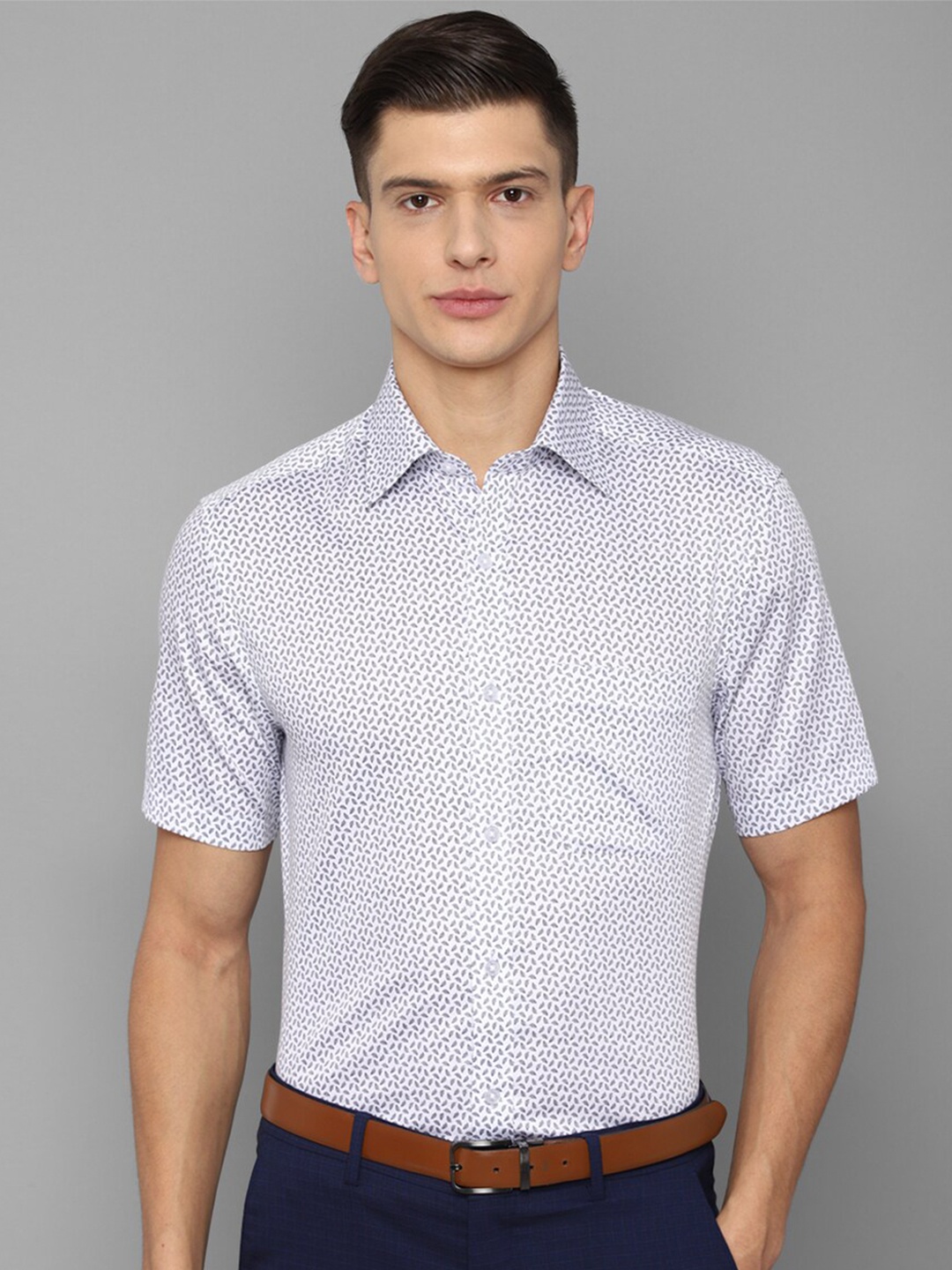 

Louis Philippe Men Blue Printed Formal Shirt