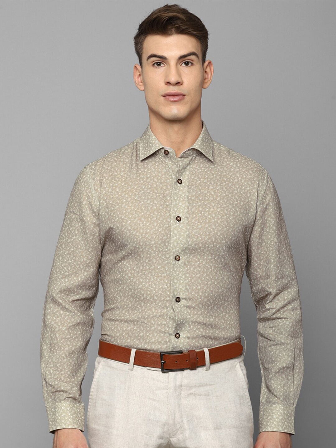 

Luxure by Louis Philippe Men Green Printed Casual Shirt