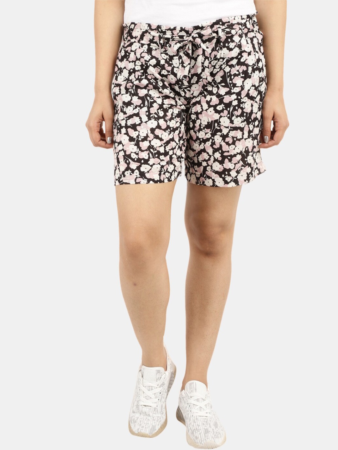 

V-Mart Women Black Regular Fit Floral Printed Shorts