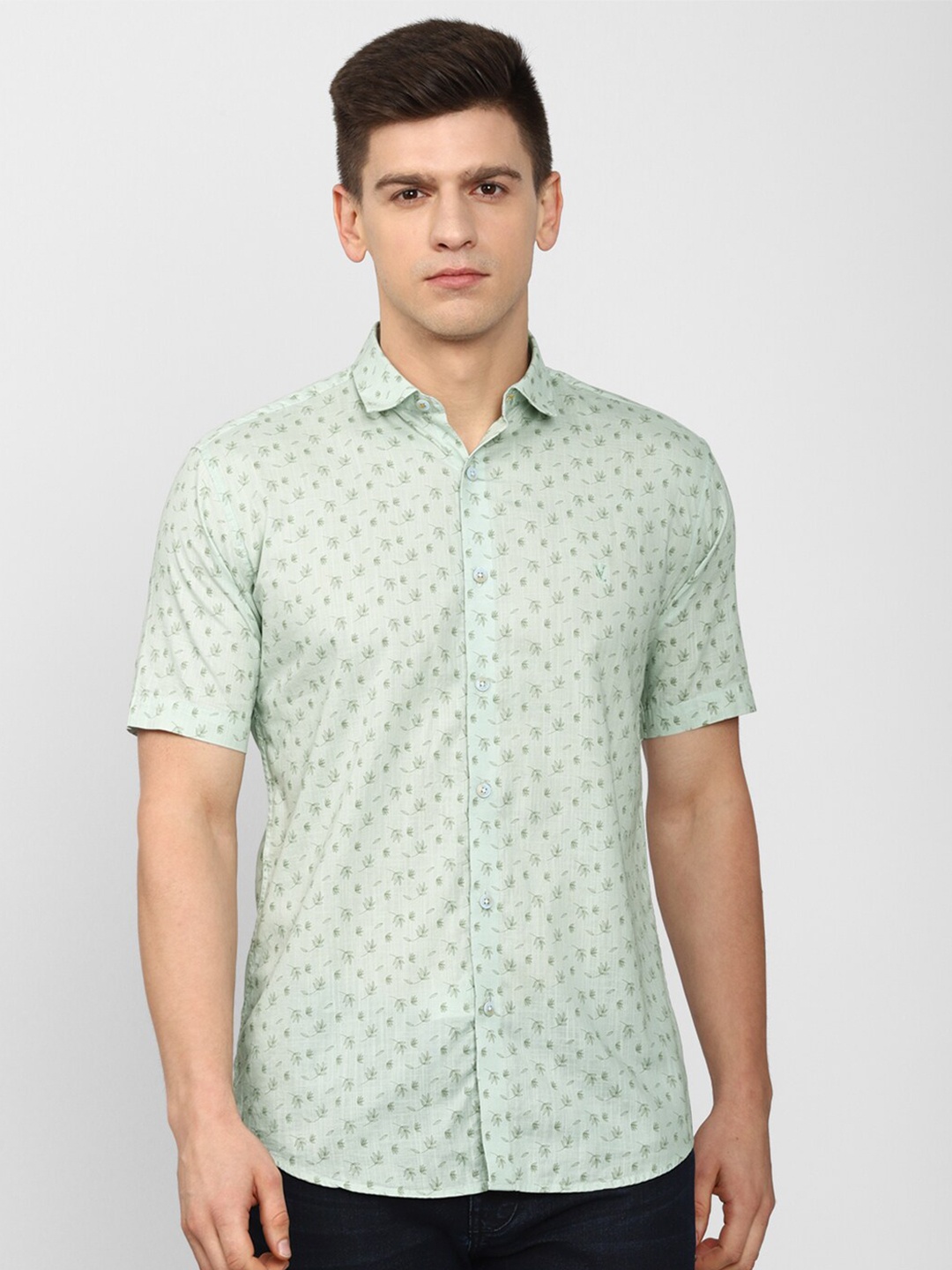 

V Dot Men Green Slim Fit Printed Casual Shirt 100% Cotton