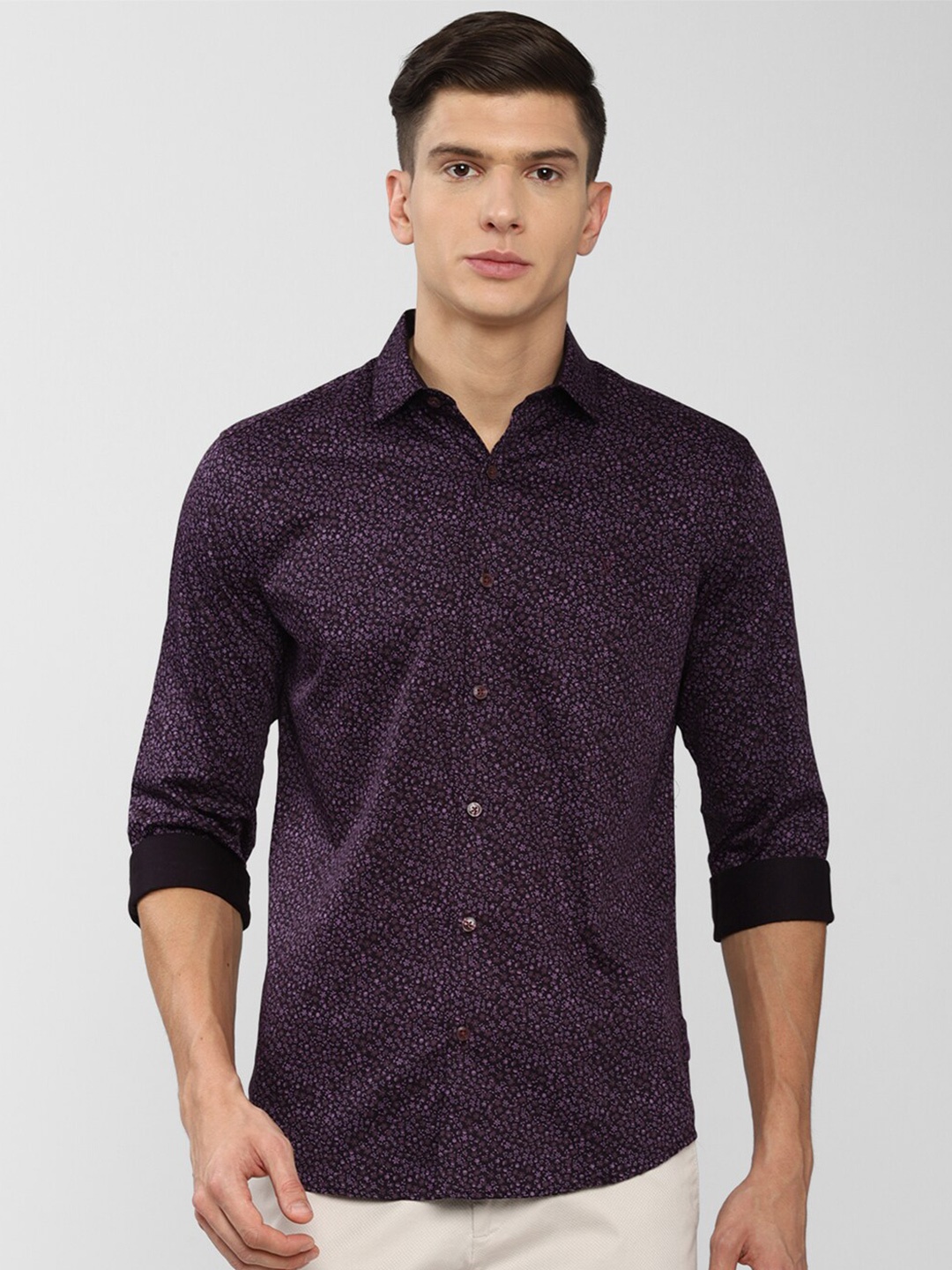 

V Dot Men Purple Slim Fit Floral Printed Casual Shirt