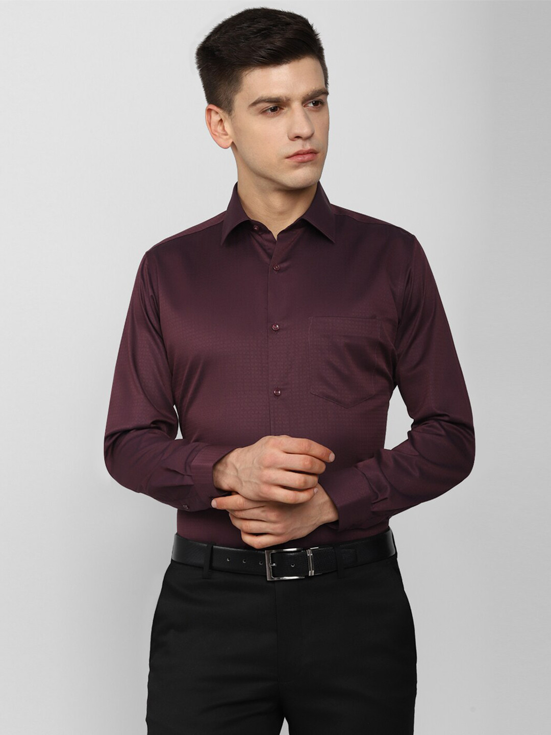 

Van Heusen Men Maroon Formal Shirt