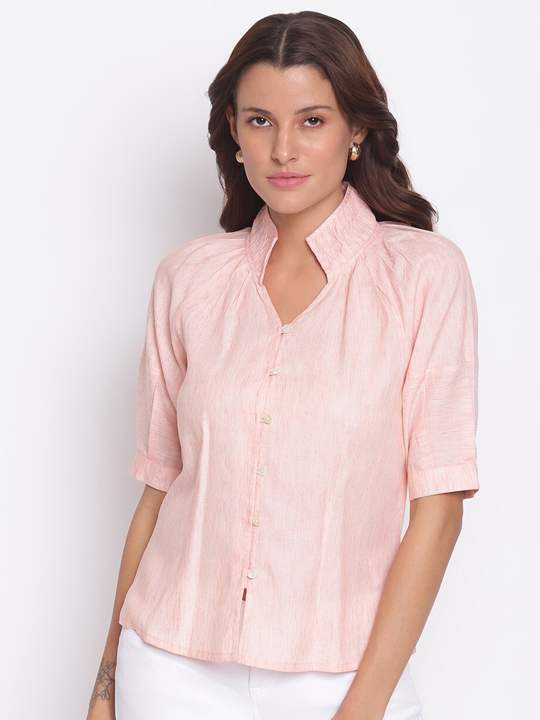 

Latin Quarters Pink Mandarin Collar Shirt Style Top