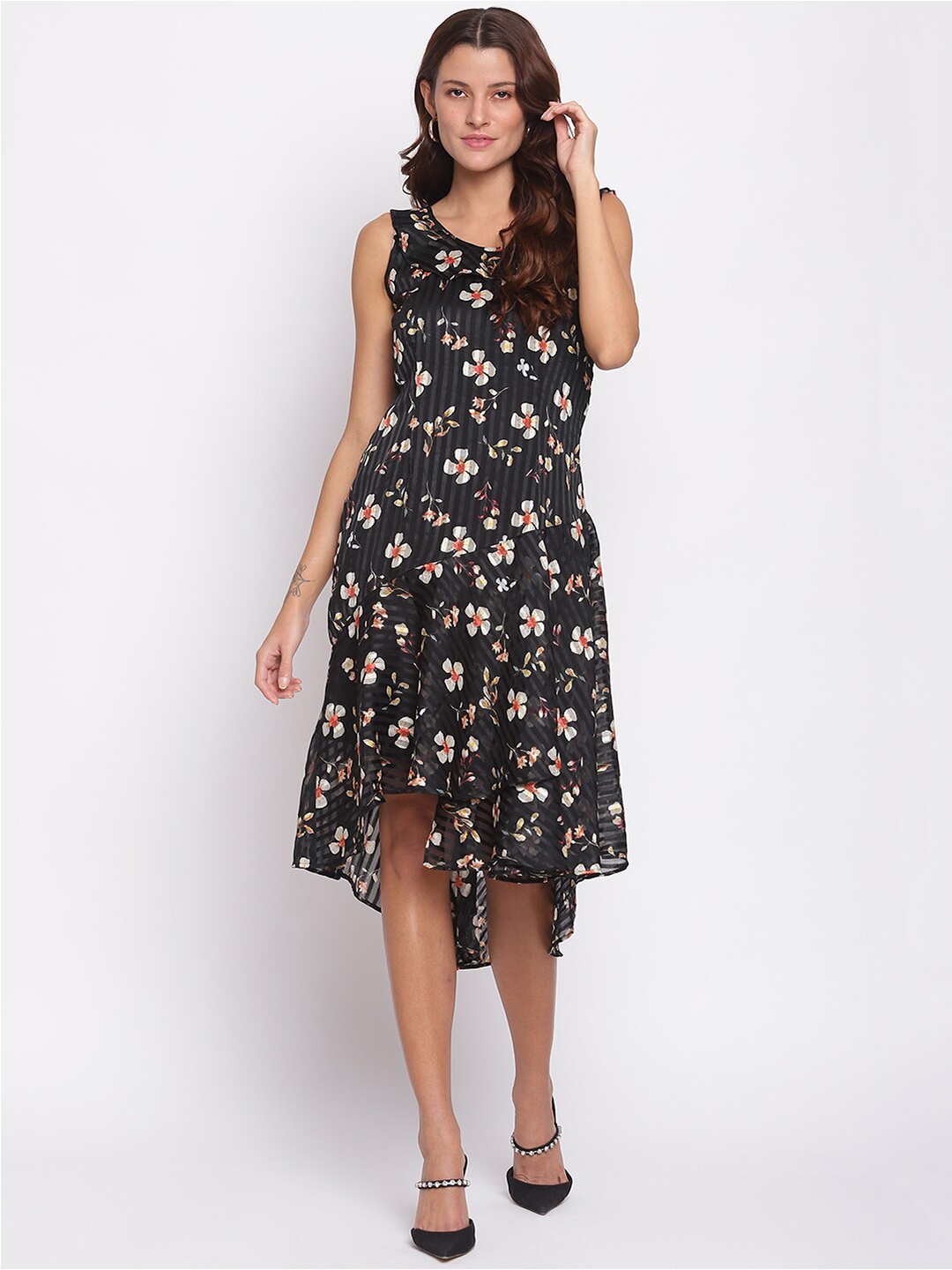 

Latin Quarters Black Floral Midi Dress