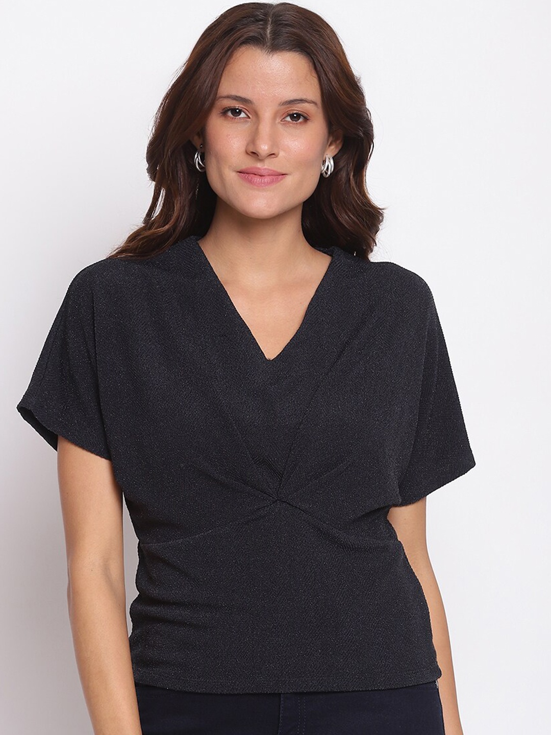 

Latin Quarters Black Extended Sleeves Monochrome Winter Top