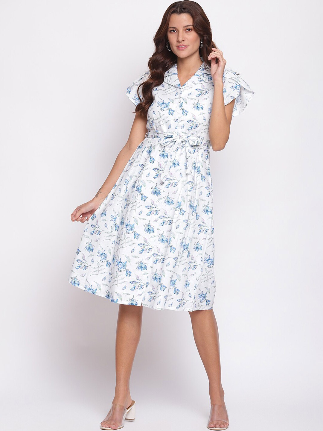 

Latin Quarters White Floral Dress