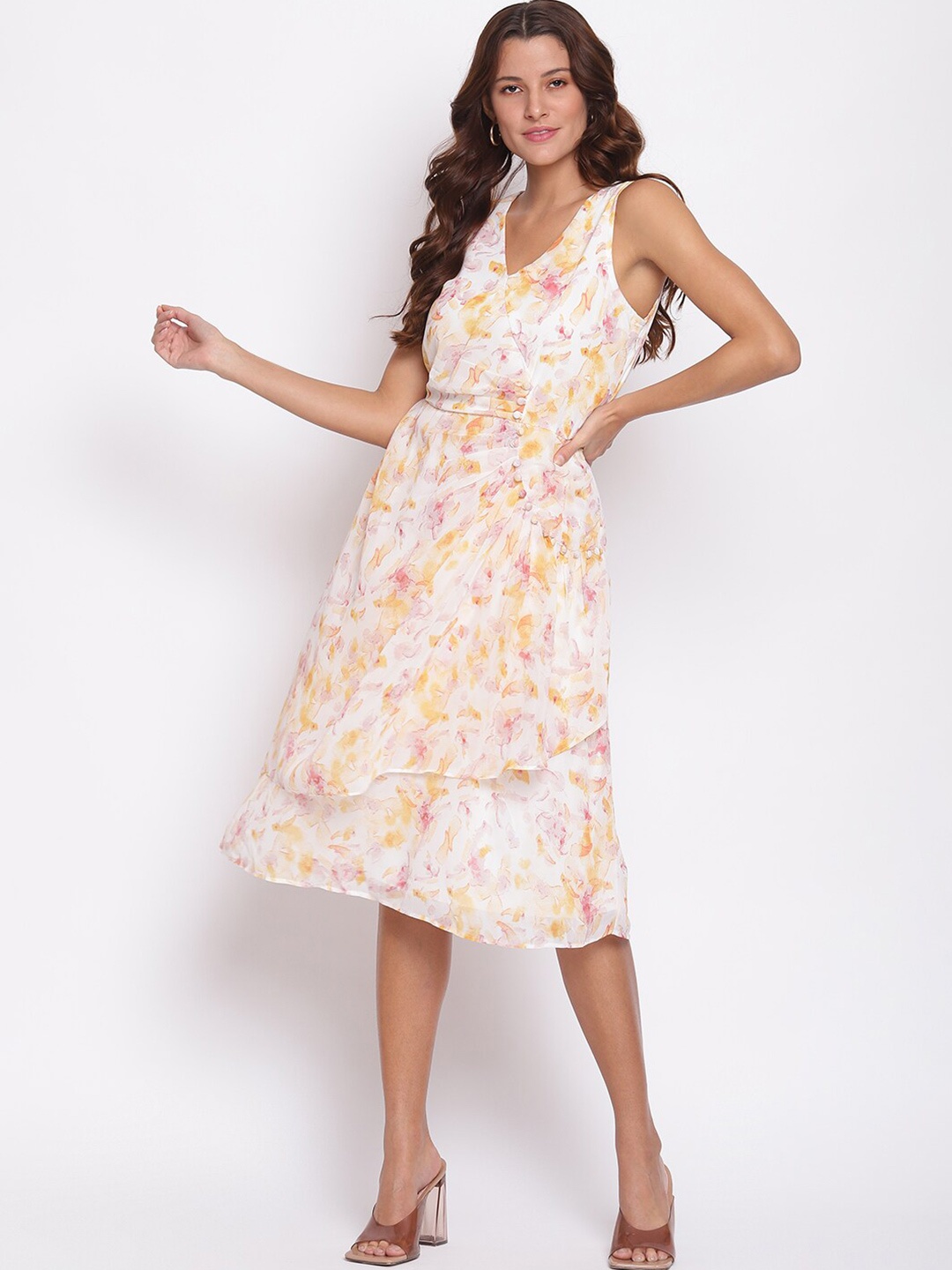 

Latin Quarters Yellow Floral Midi Dress