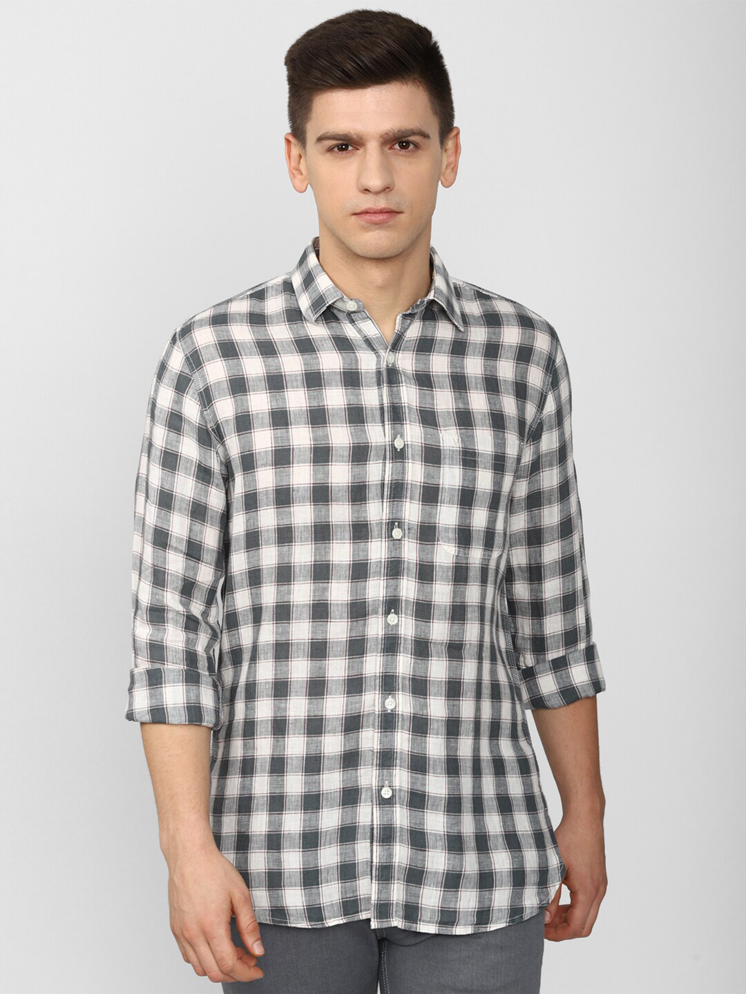 

Van Heusen Sport Men White Checked Slim Fit Casual Shirt