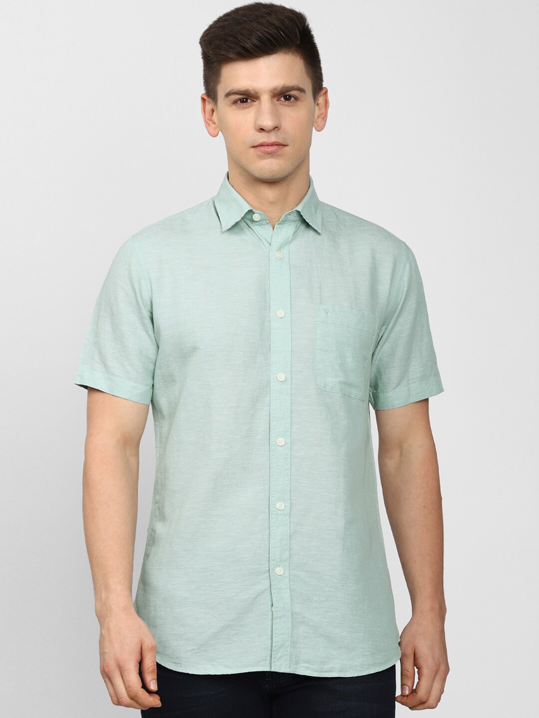 

Van Heusen Sport Men Green Slim Fit Casual Shirt