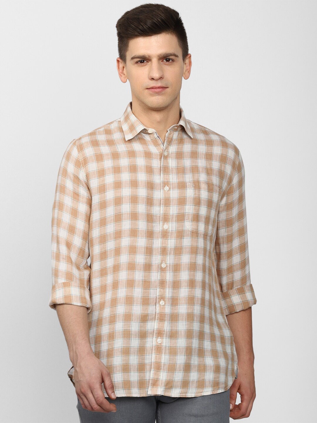 

Van Heusen Sport Men Brown Slim Fit Checked Casual Shirt