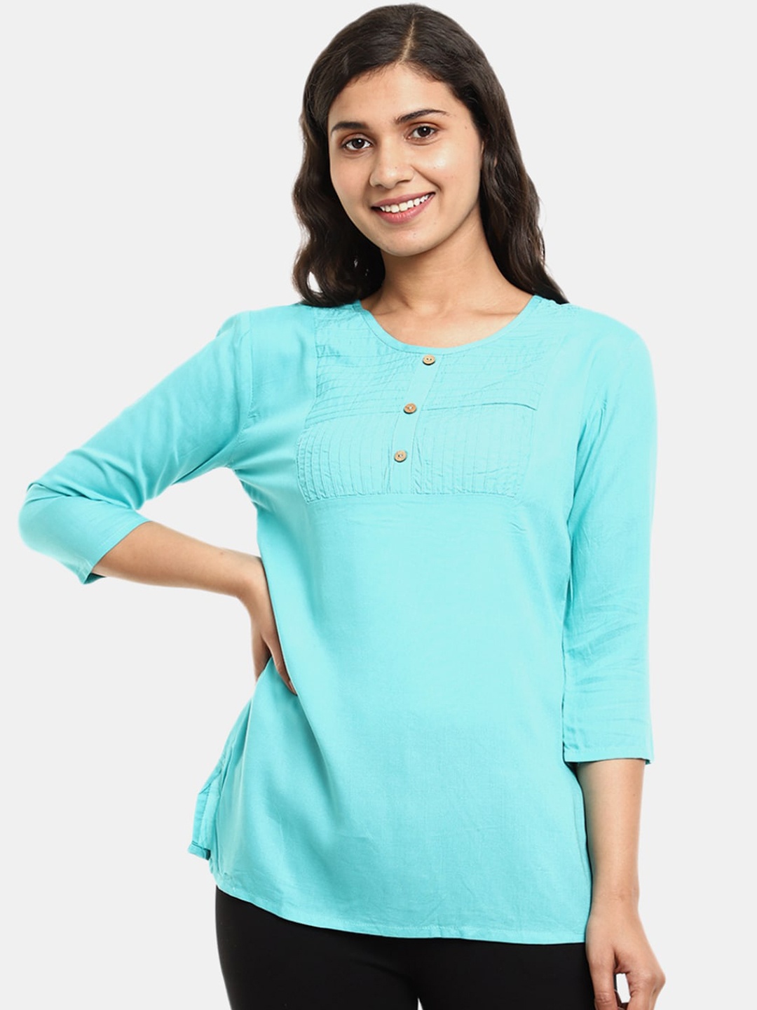 

Desi Mix Women Green regular Sleeves Thread Work Kurta