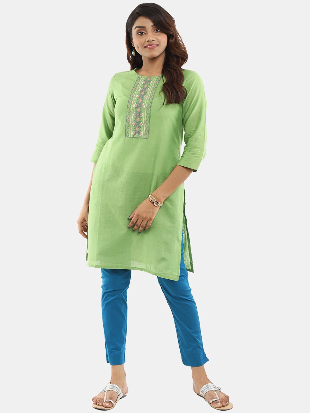 

Desi Mix Women Green Yoke Design Kurta