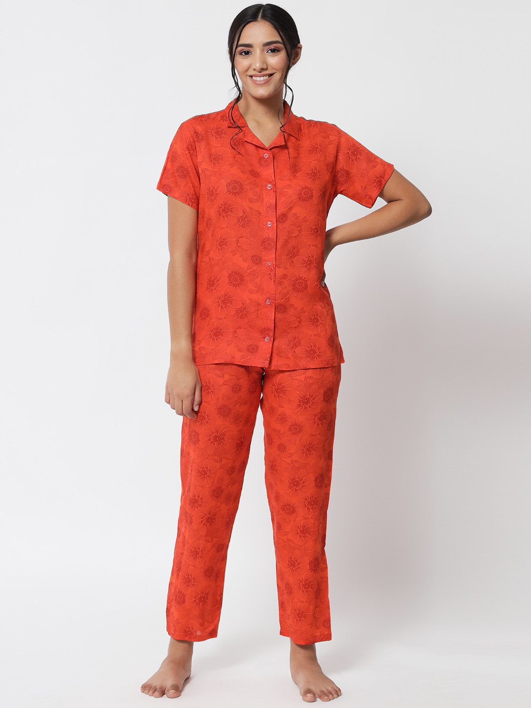 

Klamotten Women Orange Printed Night suit