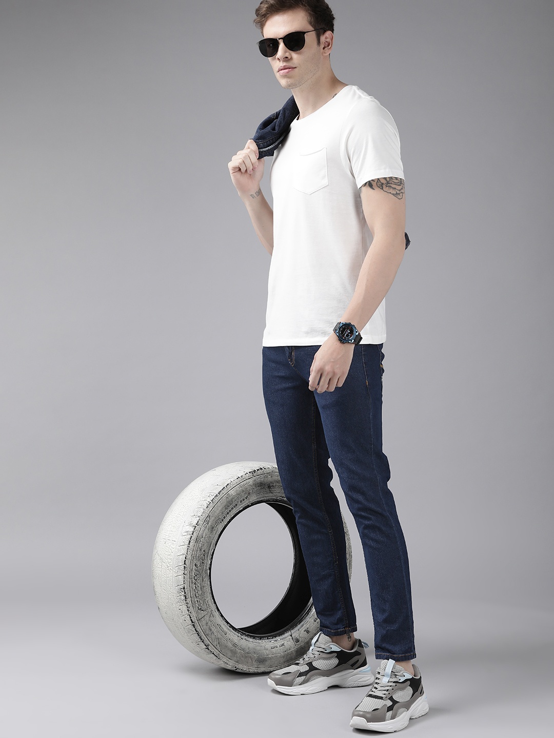 

Roadster Men Navy Blue Skinny Fit Stretchable Jeans
