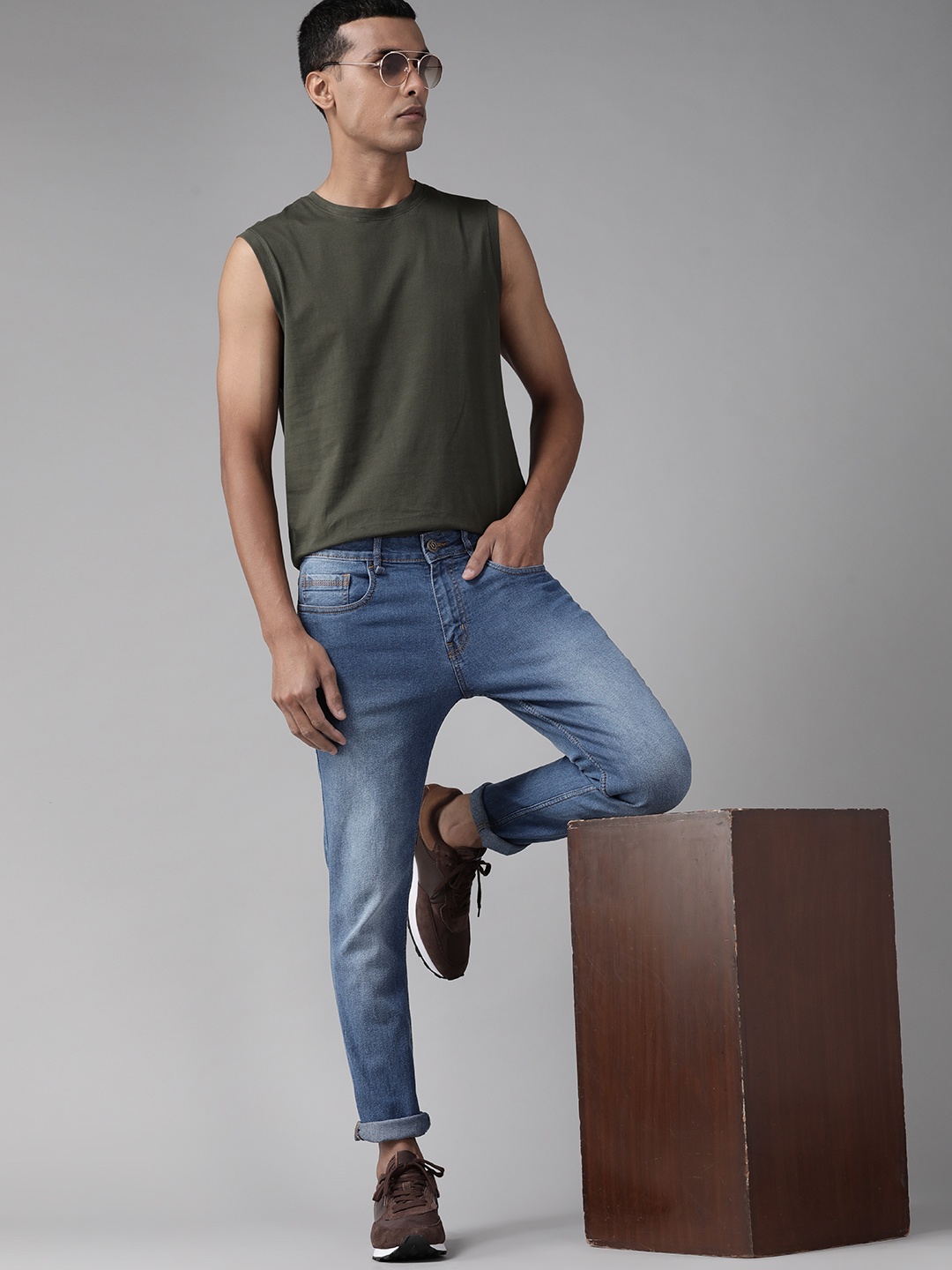 

Roadster Men Blue Skinny Fit Heavy Fade Stretchable Jeans