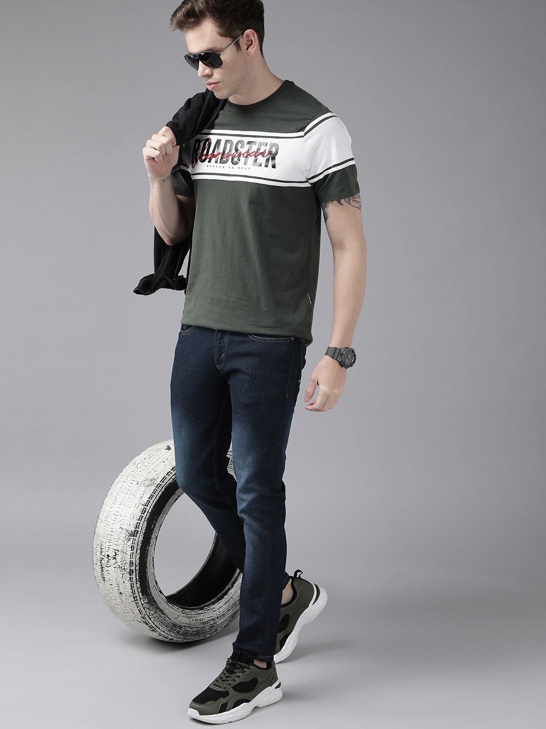 

Roadster Men Navy Blue Skinny Fit Light Fade Stretchable Jeans