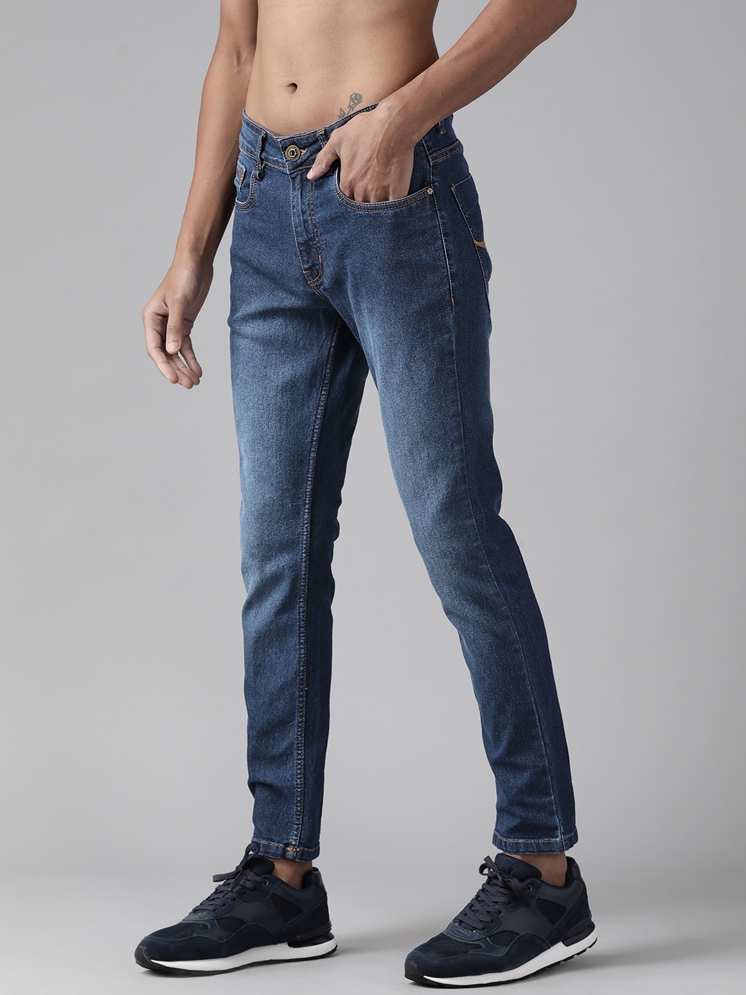 

Roadster Men Navy Blue Skinny Fit Light Fade Stretchable Jeans