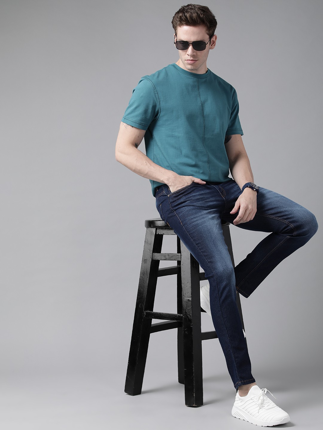 

Roadster Men Blue Skinny Fit Heavy Fade Stretchable Jeans