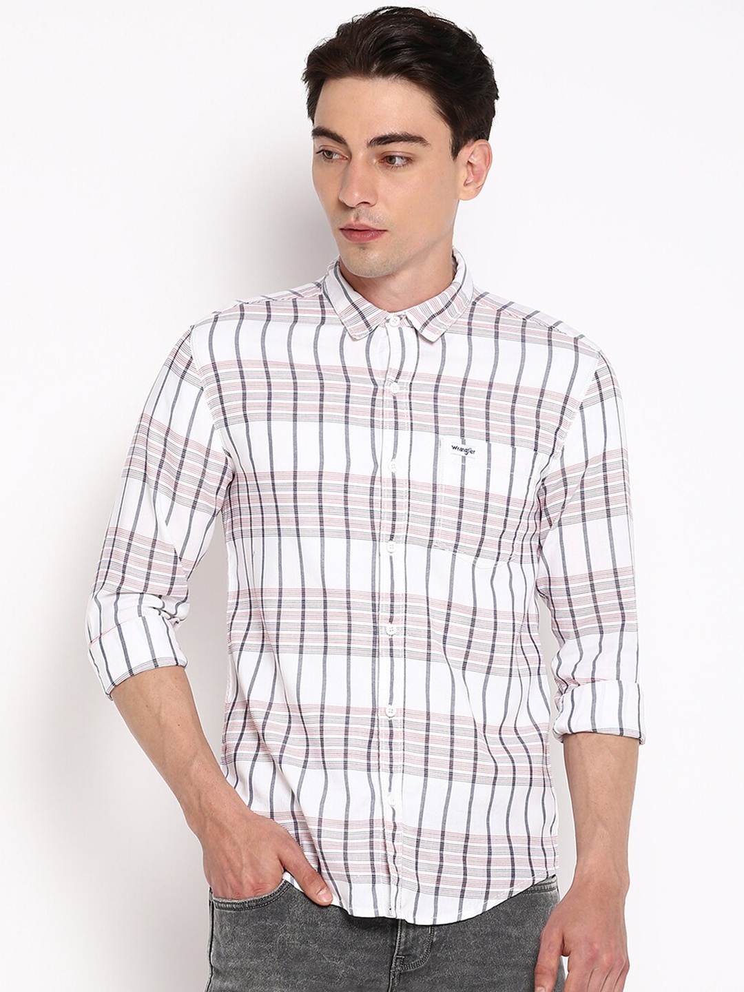 

Wrangler Men White Slim Fit Striped Casual Shirt