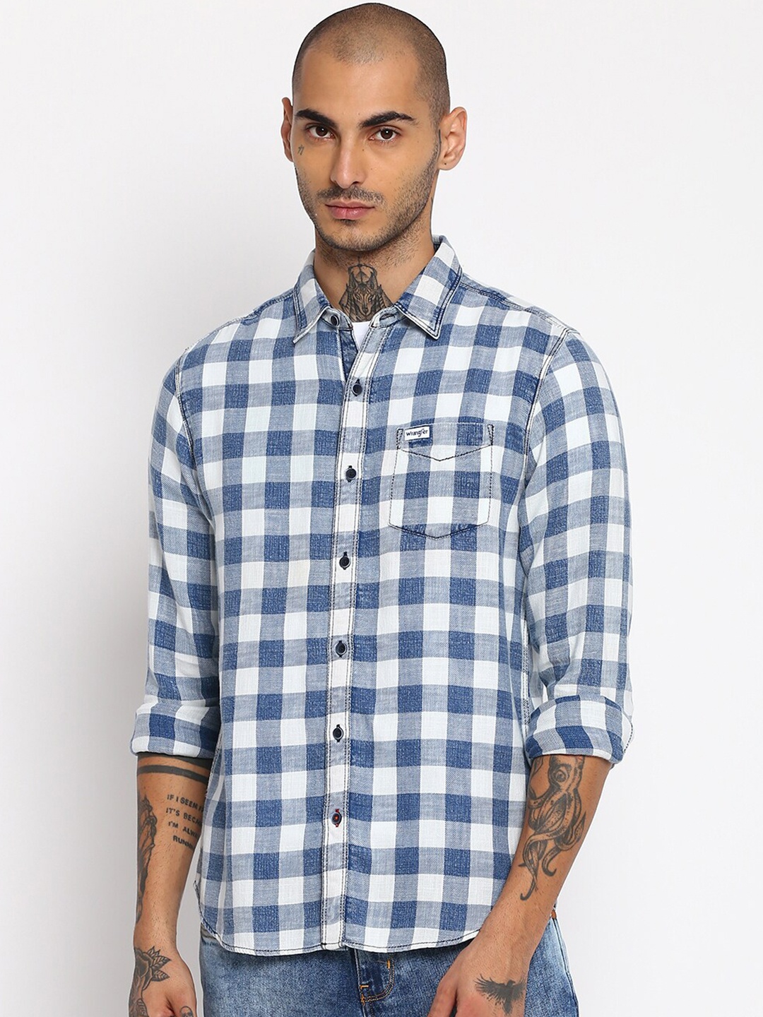 

Wrangler Men Blue Checked Casual Shirt