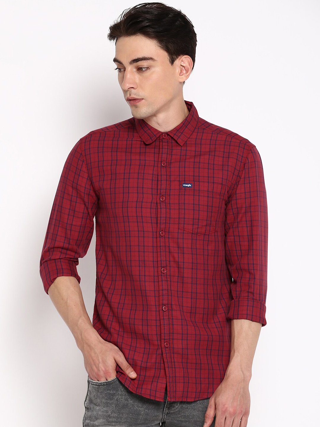 

Wrangler Men Red Slim Fit Tartan Checks Checked Casual Shirt