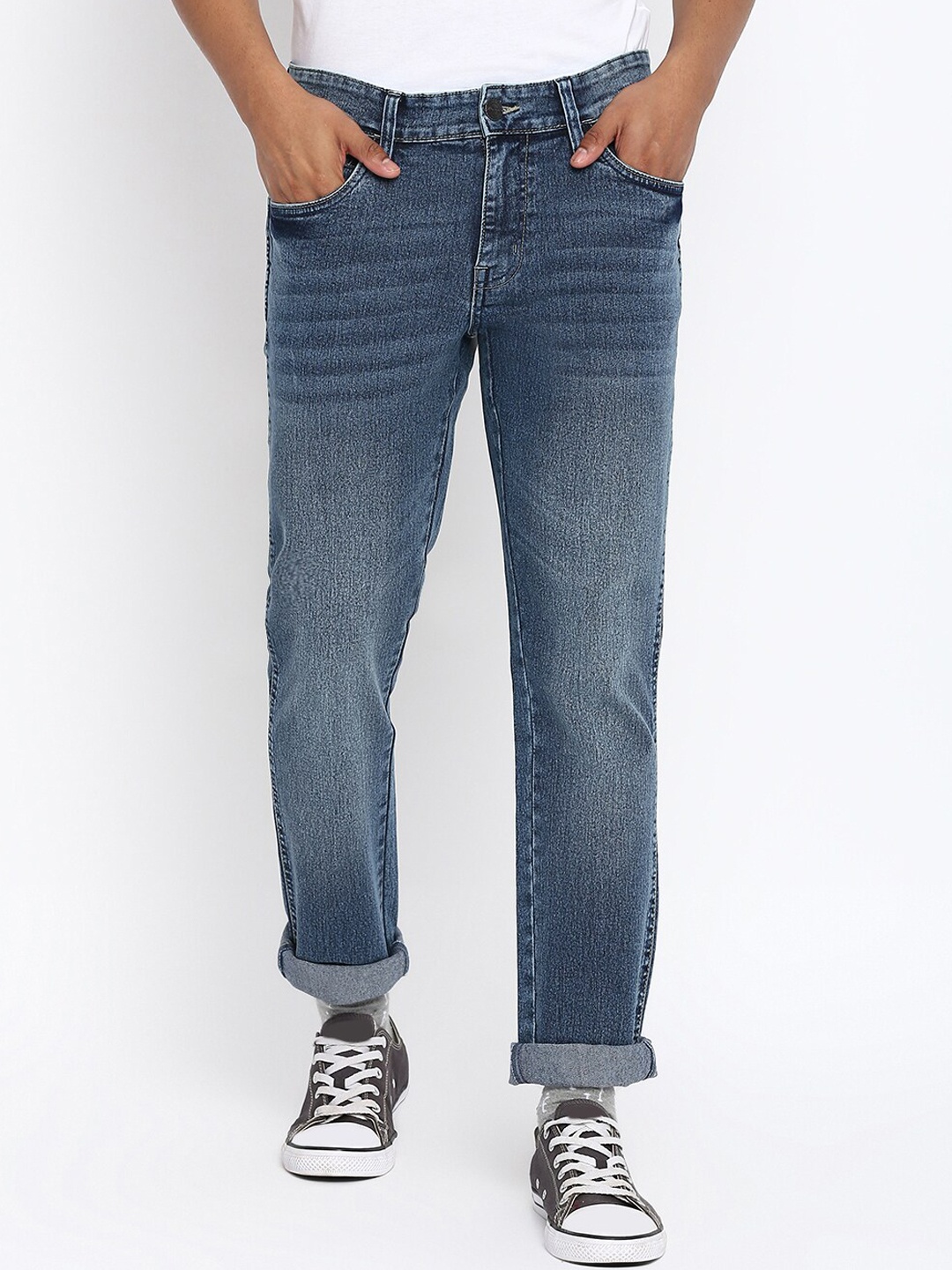 

Wrangler Men Blue Skanders Slim Fit Low-Rise Low Distress Light Fade Jeans