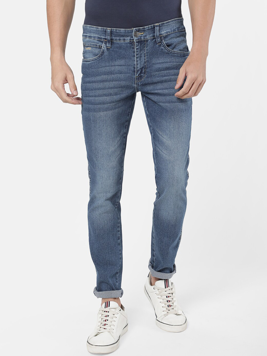 

Wrangler Men Blue Skanders Slim Fit Low-Rise Light Fade Jeans