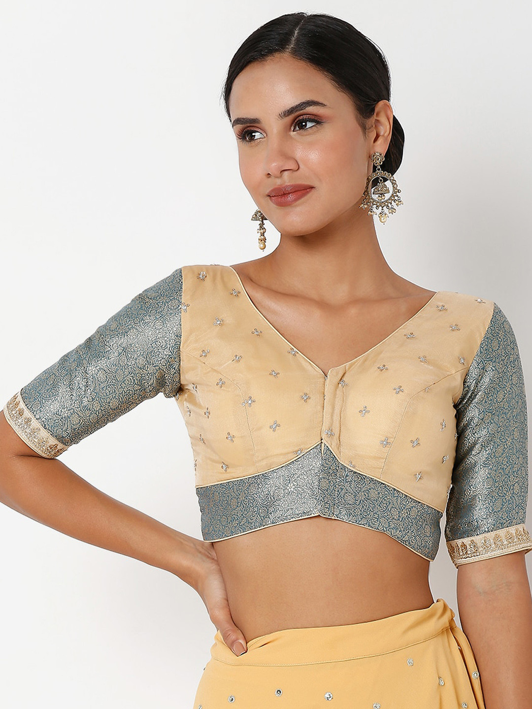 

SALWAR STUDIO Women Beige & Grey Embroidered Saree Blouse