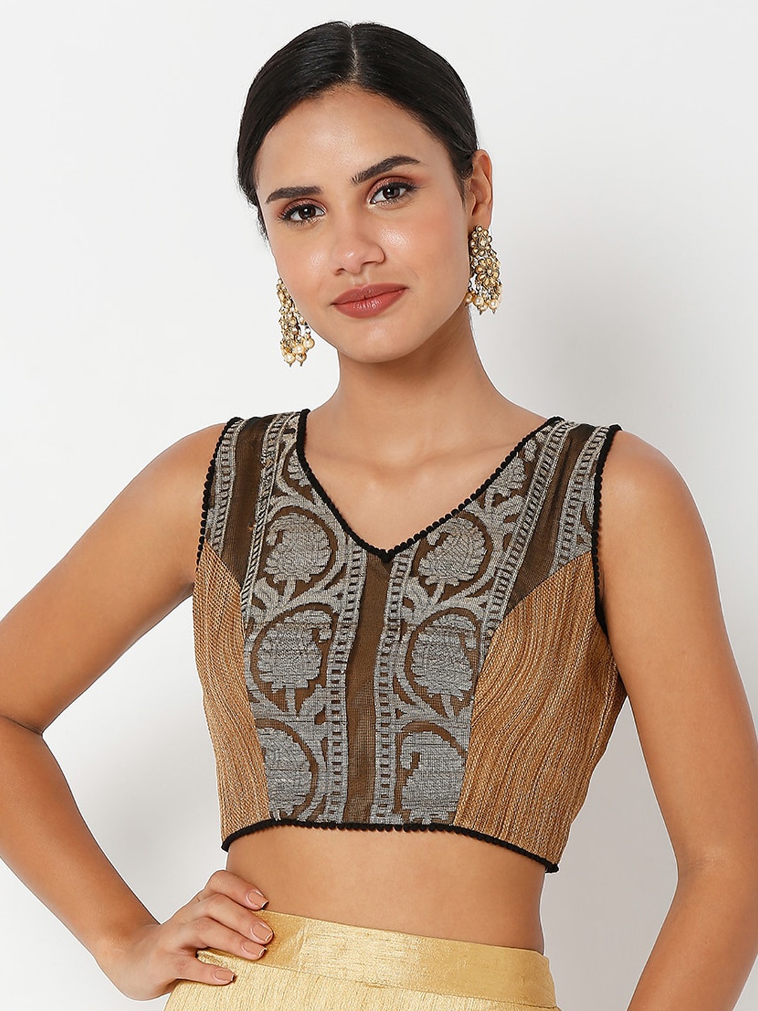 

SALWAR STUDIO Women Gold Toned Self Design Cotton Handloom Saree Blouse