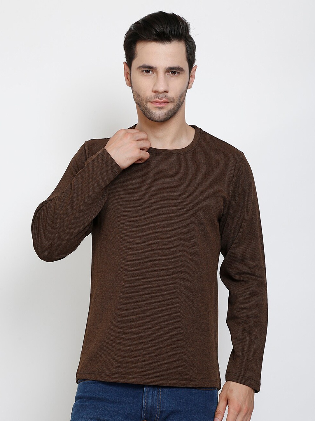 

SIAPA Men Brown Henley Neck Outdoor T-shirt