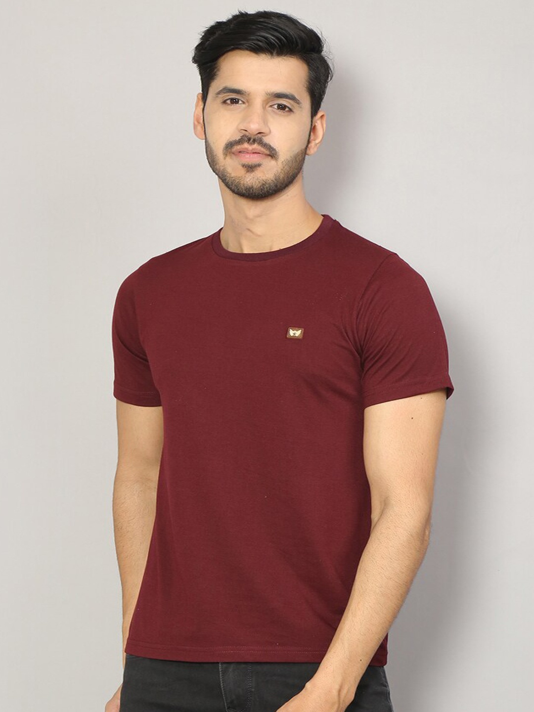

SIAPA Men Maroon Outdoor T-shirt