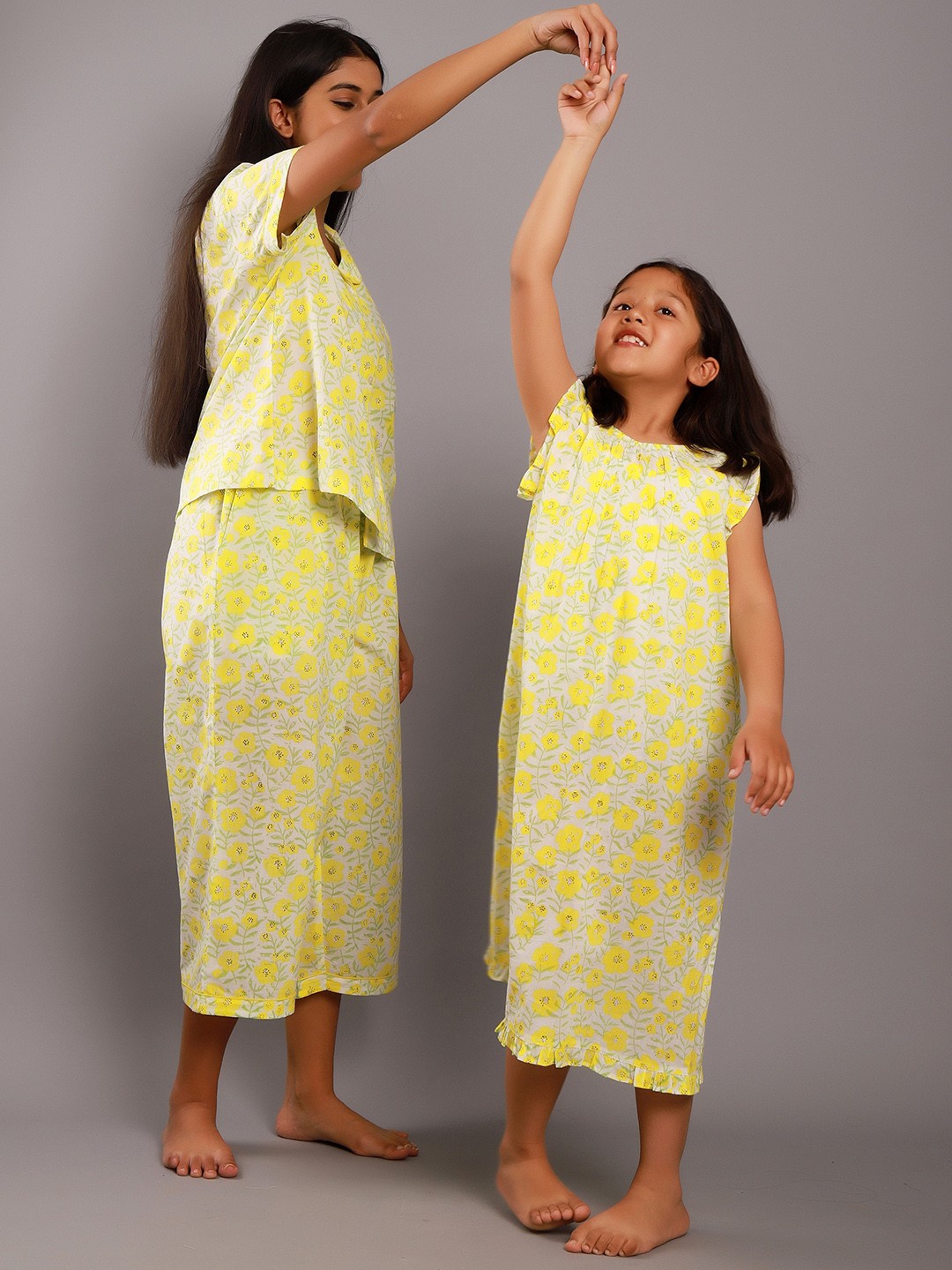 

GAURANCHE Women Yellow Night suits