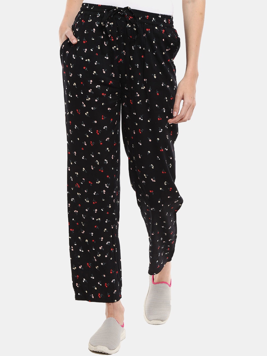 

V-Mart Women Black & White Printed Cotton Track Pant