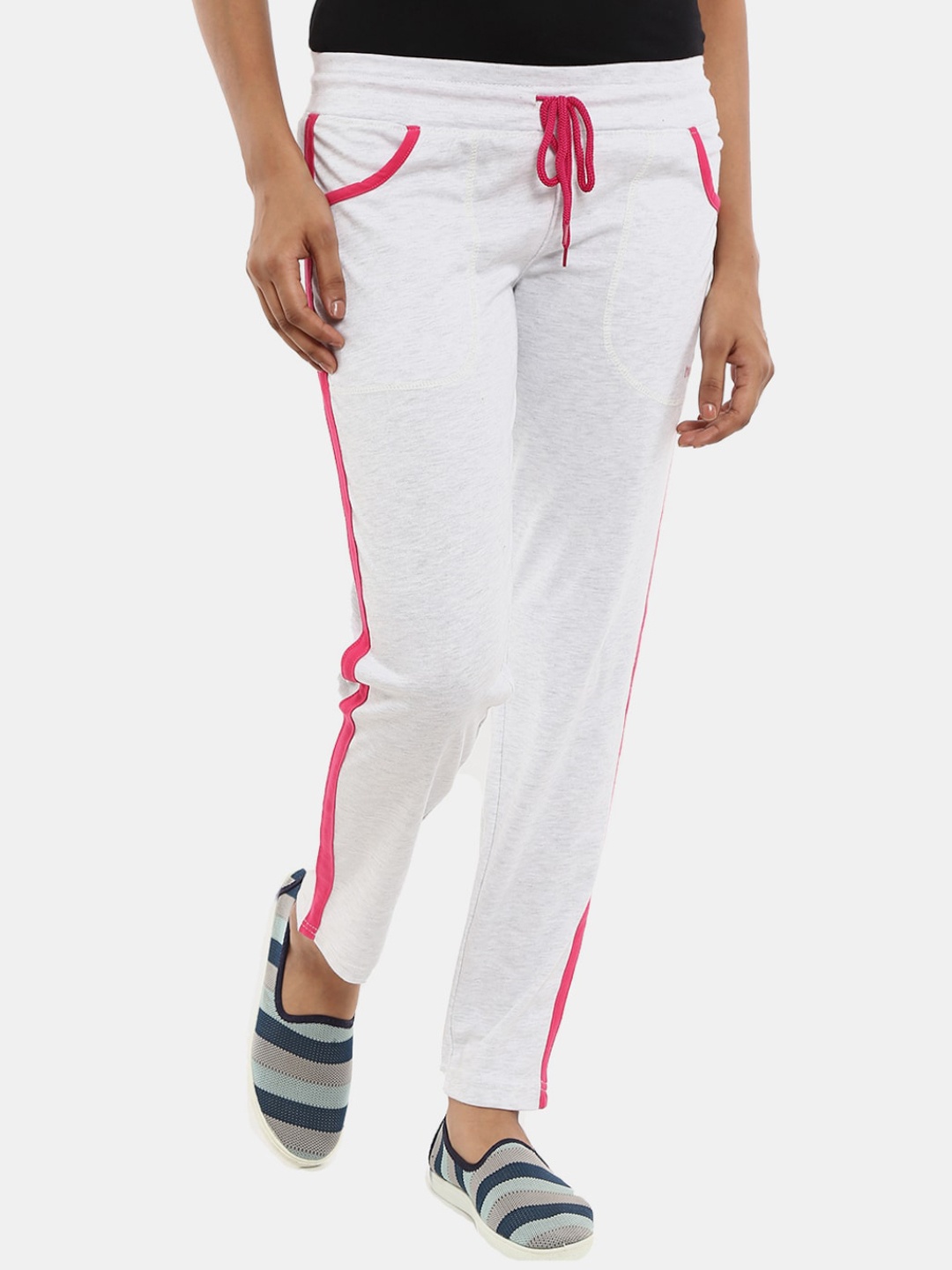 

V-Mart Women White Solid Cotton Track Pants